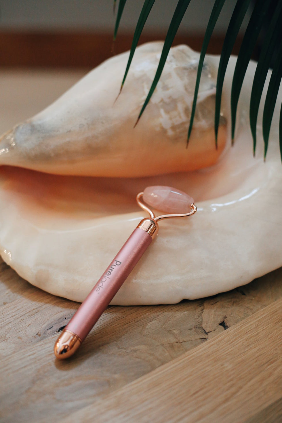 Rose Quartz Vibra Roller